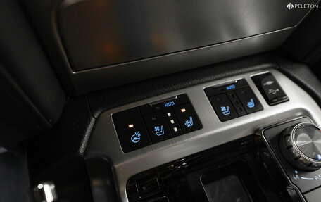 Toyota Land Cruiser 200, 2020 год, 7 600 000 рублей, 26 фотография
