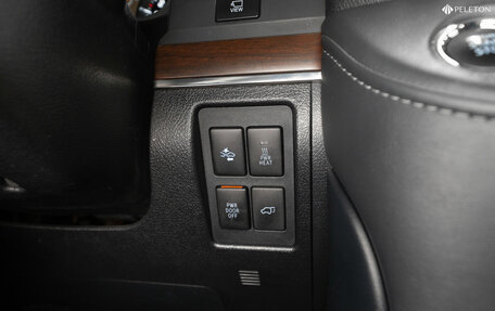 Toyota Land Cruiser 200, 2020 год, 7 600 000 рублей, 30 фотография