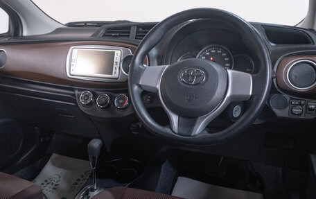 Toyota Vitz, 2011 год, 939 000 рублей, 9 фотография