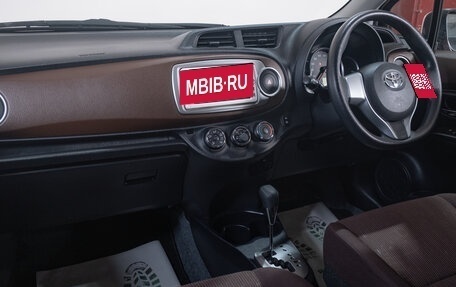 Toyota Vitz, 2011 год, 939 000 рублей, 16 фотография