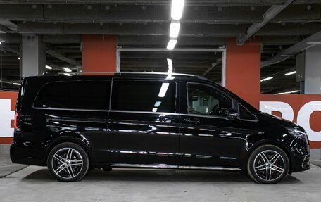 Mercedes-Benz V-Класс, 2024 год, 32 000 000 рублей, 4 фотография
