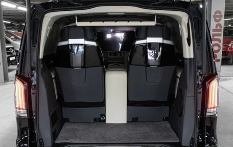 Mercedes-Benz V-Класс, 2024 год, 32 000 000 рублей, 10 фотография