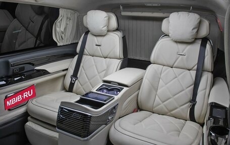 Mercedes-Benz V-Класс, 2024 год, 32 000 000 рублей, 14 фотография