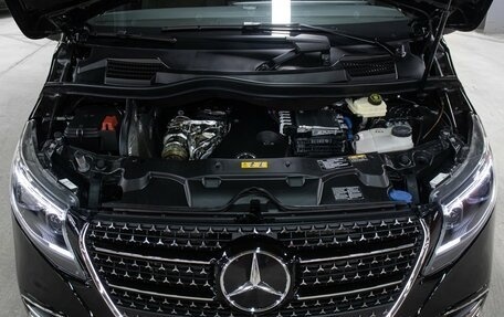Mercedes-Benz V-Класс, 2024 год, 32 000 000 рублей, 9 фотография