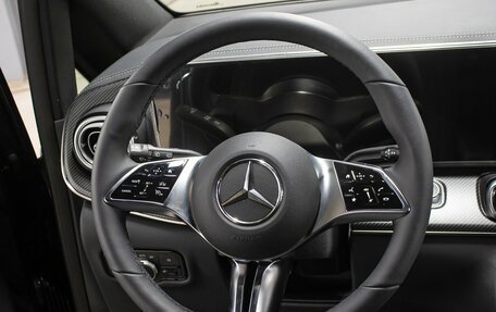 Mercedes-Benz V-Класс, 2024 год, 32 000 000 рублей, 18 фотография