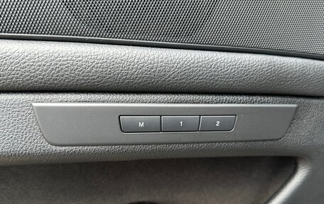 BMW 5 серия, 2011 год, 2 390 000 рублей, 17 фотография
