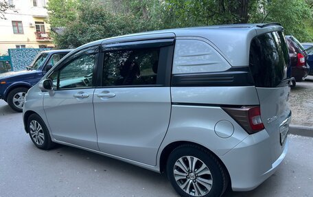 Honda Freed I, 2012 год, 1 250 000 рублей, 6 фотография