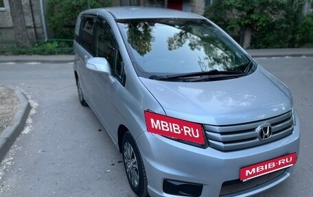 Honda Freed I, 2012 год, 1 250 000 рублей, 3 фотография