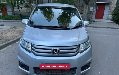 Honda Freed I, 2012 год, 1 250 000 рублей, 10 фотография