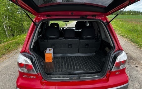 Mitsubishi Outlander III рестайлинг 3, 2005 год, 550 000 рублей, 4 фотография