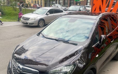 Opel Mokka I, 2014 год, 1 400 000 рублей, 2 фотография