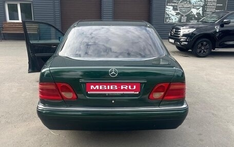 Mercedes-Benz E-Класс, 1997 год, 715 000 рублей, 5 фотография