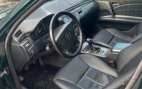 Mercedes-Benz E-Класс, 1997 год, 715 000 рублей, 9 фотография