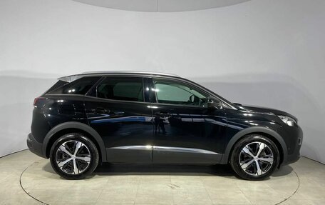 Peugeot 3008 II, 2019 год, 1 779 000 рублей, 5 фотография