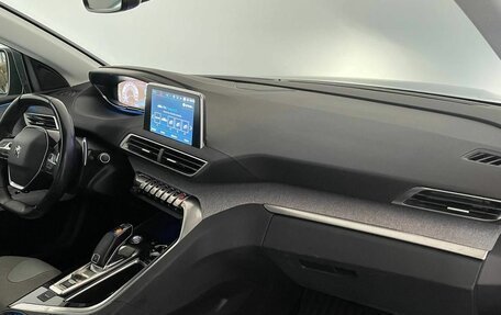 Peugeot 3008 II, 2019 год, 1 779 000 рублей, 15 фотография