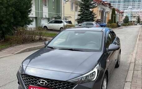 Hyundai Solaris II рестайлинг, 2021 год, 1 750 000 рублей, 3 фотография