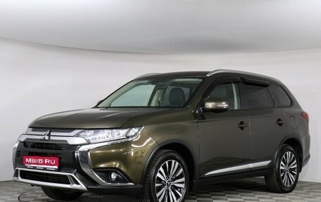 Mitsubishi Outlander III рестайлинг 3, 2019 год, 2 297 000 рублей, 1 фотография