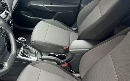 Hyundai Solaris II рестайлинг, 2021 год, 1 750 000 рублей, 10 фотография