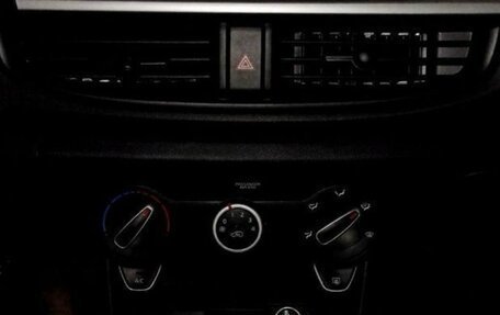 KIA Picanto III рестайлинг, 2017 год, 1 200 000 рублей, 5 фотография