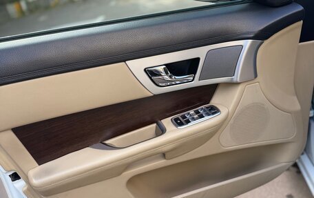 Jaguar XF I рестайлинг, 2013 год, 1 890 000 рублей, 14 фотография