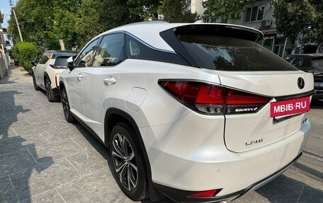 Lexus RX IV рестайлинг, 2019 год, 5 000 000 рублей, 4 фотография