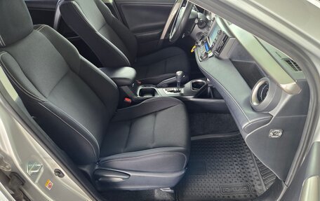 Toyota RAV4, 2017 год, 2 369 000 рублей, 25 фотография