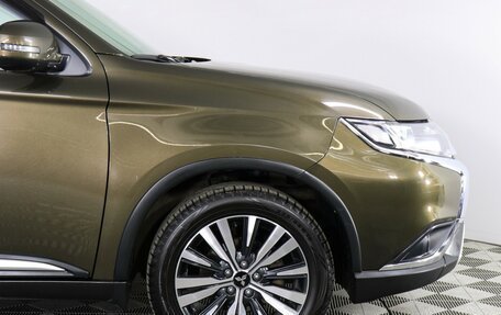 Mitsubishi Outlander III рестайлинг 3, 2019 год, 2 297 000 рублей, 14 фотография