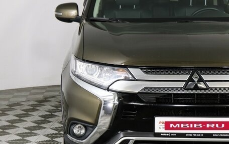 Mitsubishi Outlander III рестайлинг 3, 2019 год, 2 297 000 рублей, 13 фотография
