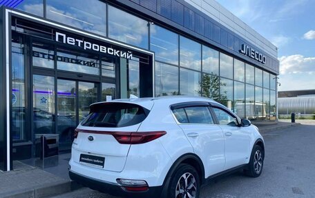 KIA Sportage IV рестайлинг, 2018 год, 1 880 000 рублей, 6 фотография