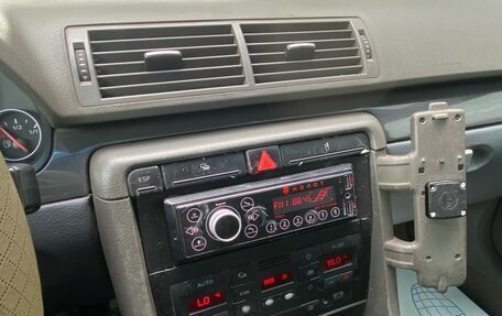 Audi A4, 2001 год, 399 000 рублей, 10 фотография