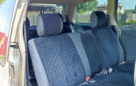 Toyota Estima III рестайлинг -2, 2003 год, 1 100 000 рублей, 15 фотография