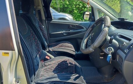 Toyota Estima III рестайлинг -2, 2003 год, 1 100 000 рублей, 18 фотография