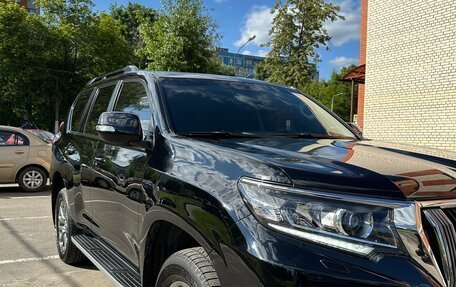 Toyota Land Cruiser Prado 150 рестайлинг 2, 2019 год, 5 900 000 рублей, 3 фотография