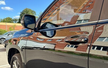 Toyota Land Cruiser Prado 150 рестайлинг 2, 2019 год, 5 900 000 рублей, 7 фотография