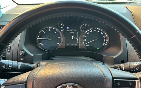 Toyota Land Cruiser Prado 150 рестайлинг 2, 2019 год, 5 900 000 рублей, 14 фотография