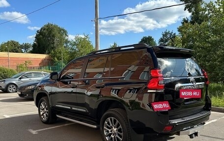 Toyota Land Cruiser Prado 150 рестайлинг 2, 2019 год, 5 900 000 рублей, 6 фотография