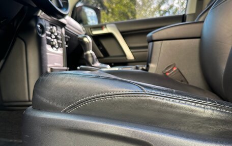 Toyota Land Cruiser Prado 150 рестайлинг 2, 2019 год, 5 900 000 рублей, 20 фотография