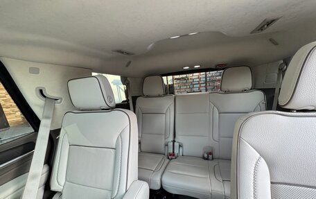GMC Yukon IV, 2022 год, 10 500 000 рублей, 13 фотография
