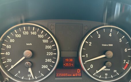 BMW 3 серия, 2007 год, 1 450 000 рублей, 24 фотография