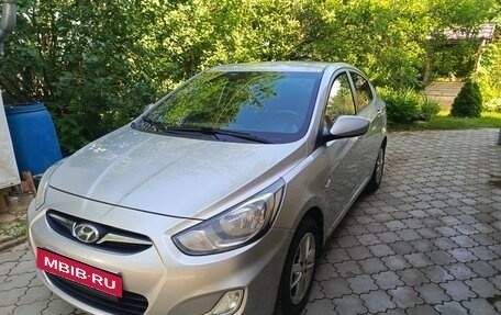 Hyundai Solaris II рестайлинг, 2013 год, 700 000 рублей, 10 фотография