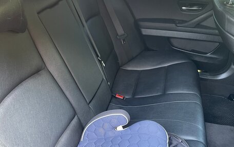 BMW 5 серия, 2012 год, 1 900 000 рублей, 13 фотография