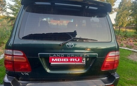 Toyota Land Cruiser 100 рестайлинг 2, 2002 год, 1 500 000 рублей, 3 фотография