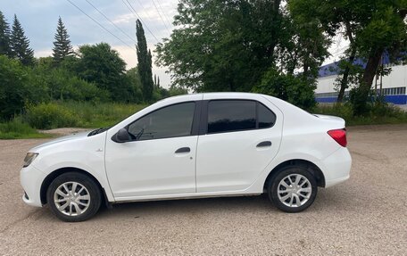 Renault Logan II, 2016 год, 400 000 рублей, 2 фотография