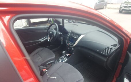 Hyundai Solaris II рестайлинг, 2011 год, 650 000 рублей, 8 фотография