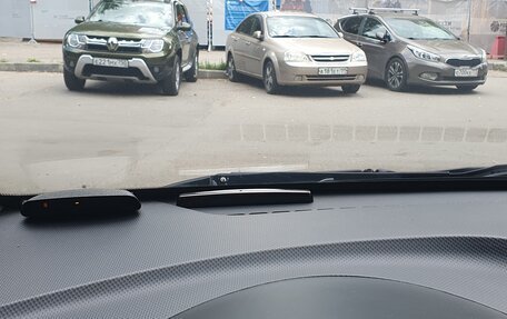 Hyundai Solaris II рестайлинг, 2011 год, 650 000 рублей, 7 фотография