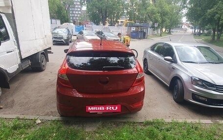 Hyundai Solaris II рестайлинг, 2011 год, 650 000 рублей, 12 фотография