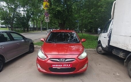 Hyundai Solaris II рестайлинг, 2011 год, 650 000 рублей, 4 фотография