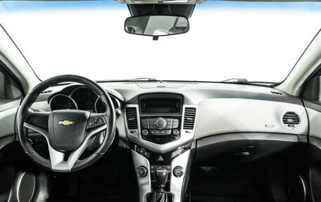 Chevrolet Cruze II, 2012 год, 649 898 рублей, 13 фотография