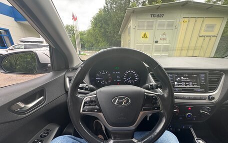Hyundai Solaris II рестайлинг, 2018 год, 1 420 000 рублей, 8 фотография
