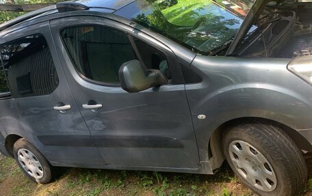 Peugeot Partner II рестайлинг 2, 2010 год, 585 000 рублей, 4 фотография